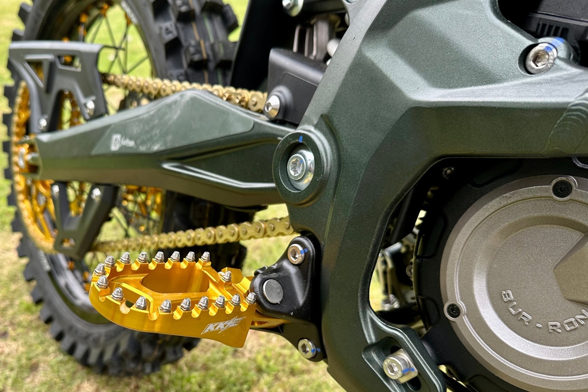 KKE Footpegs Billet Foot Rest For SurRon Ultra Bee 2023-2025 E-Bike