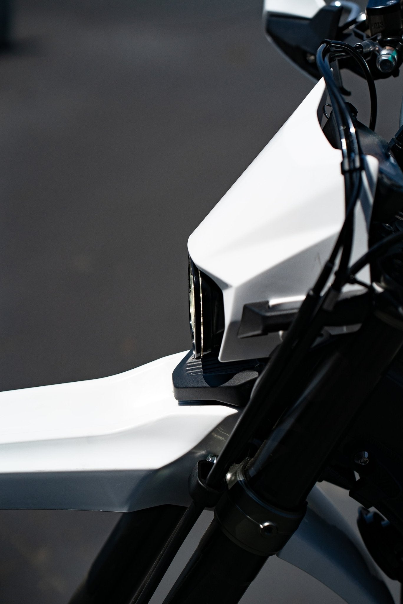 Prickly Motorsports Squadron Pro Headlight - Ultra Bee