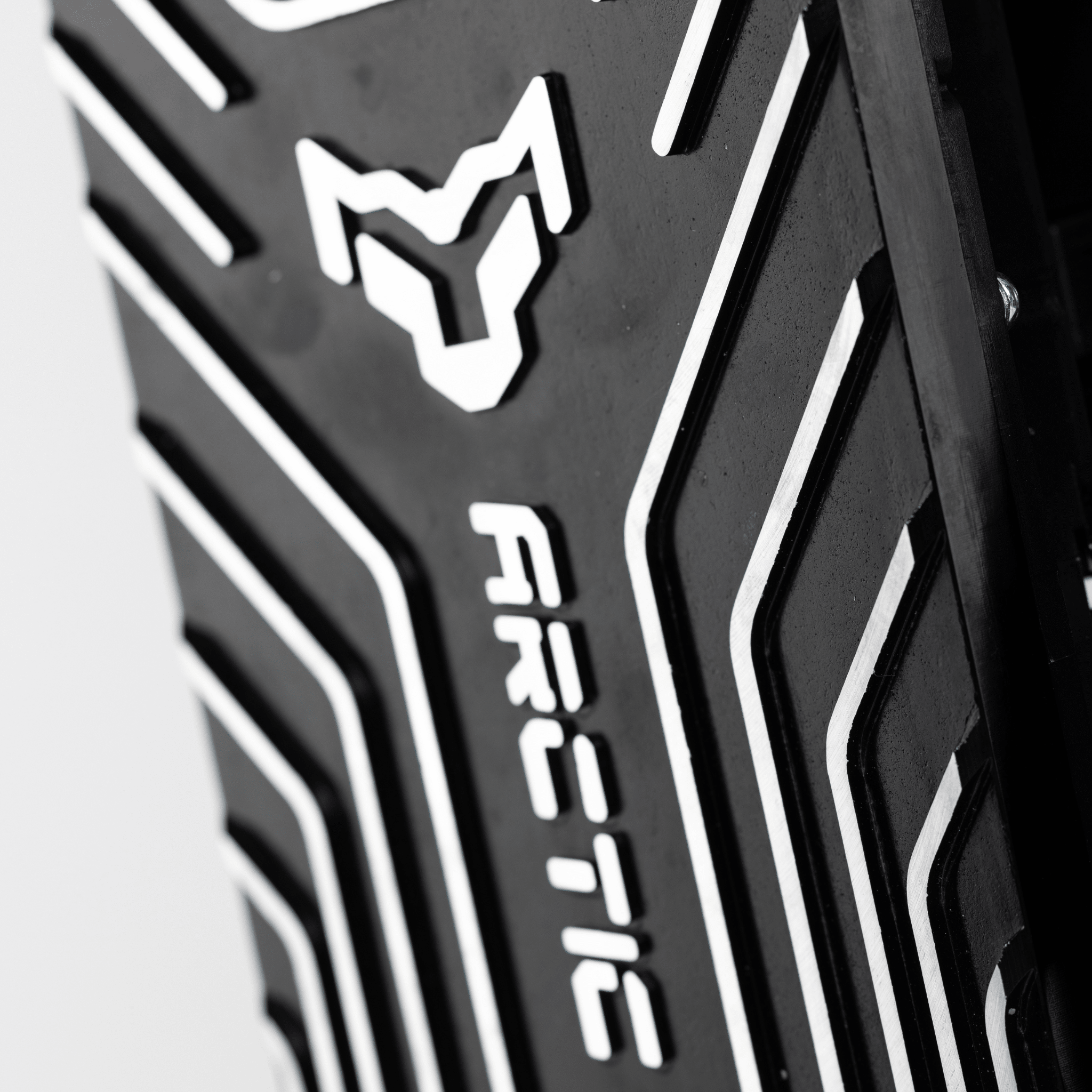 Arctic Leopard XE PRO R